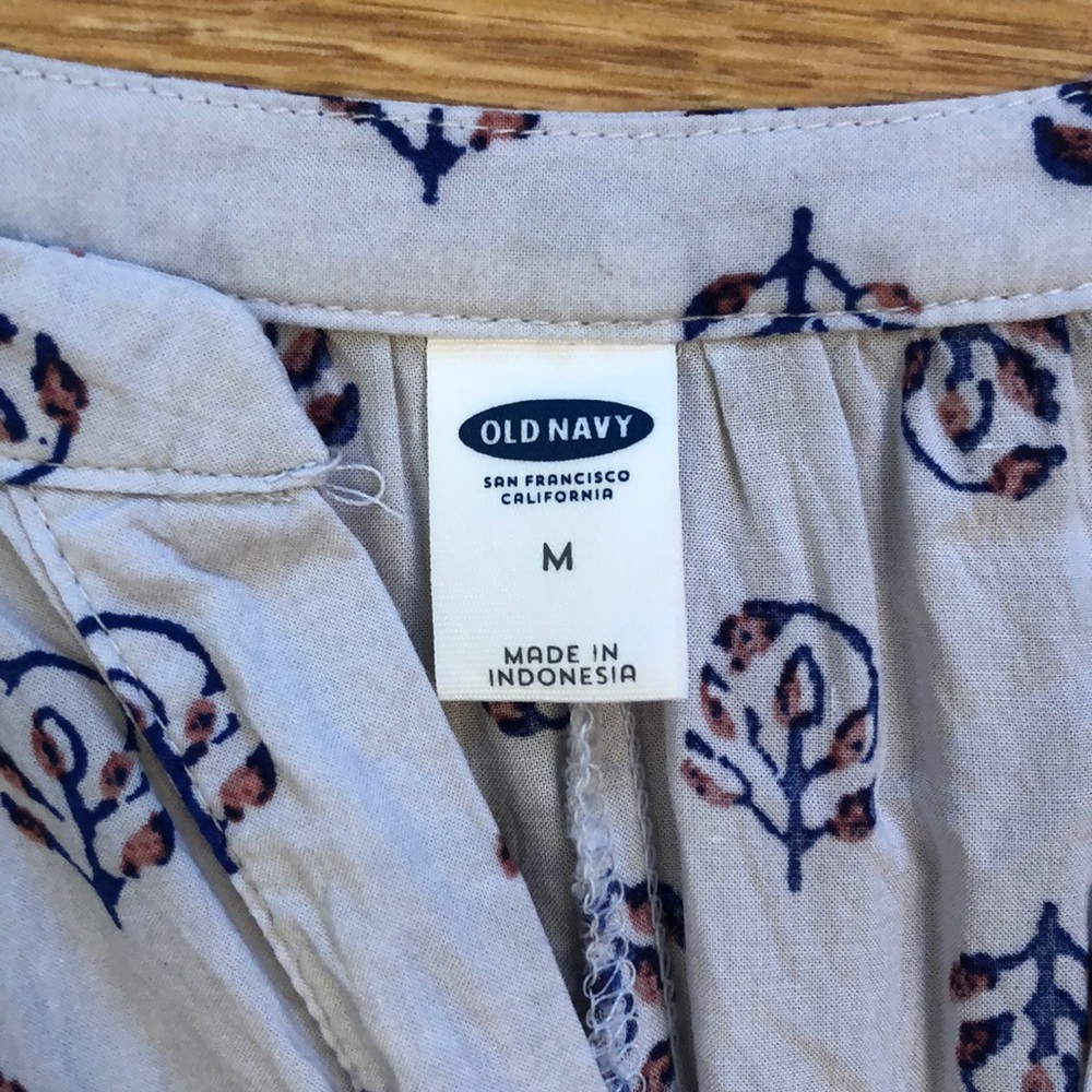 Fun spring blouse - Picture 2 of 3